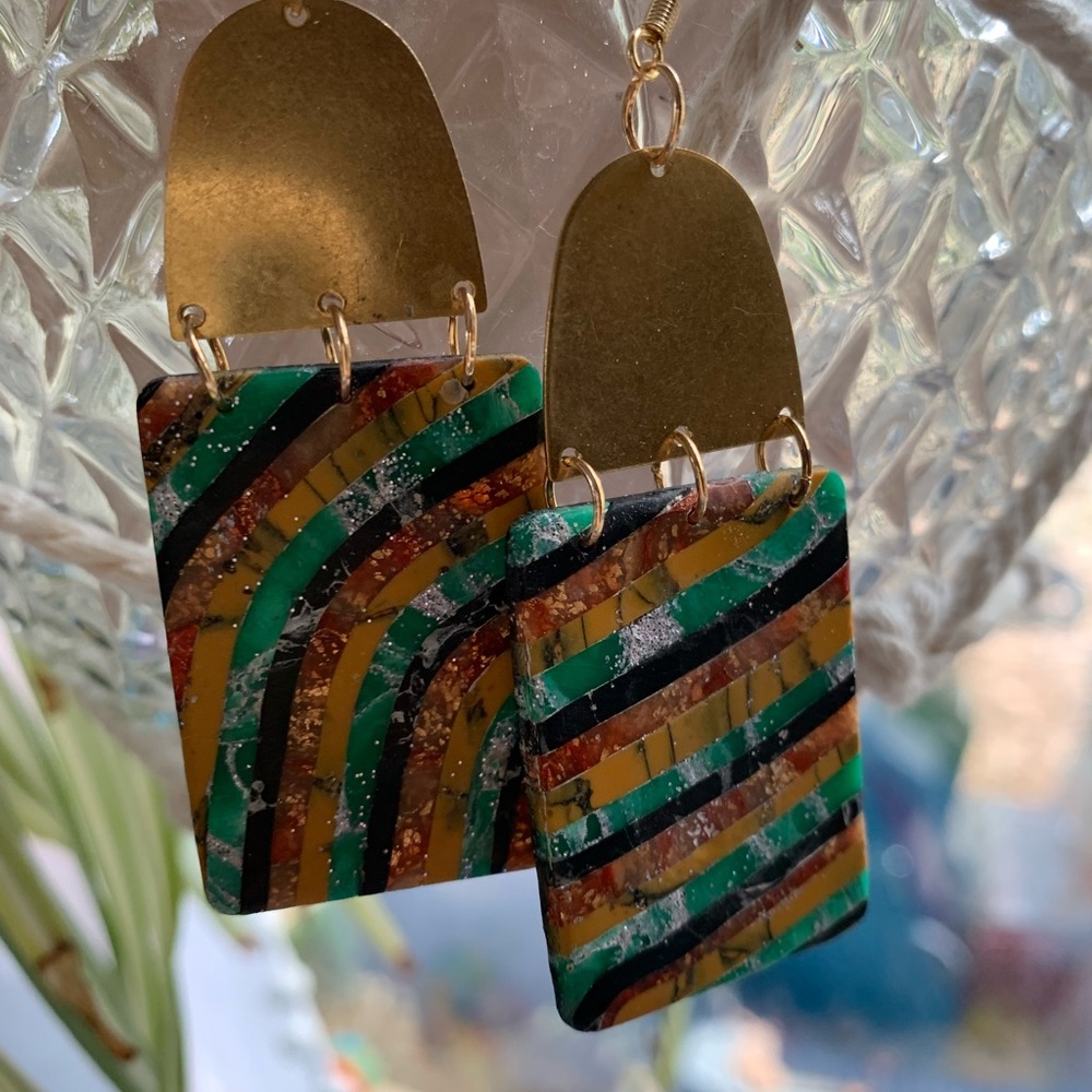 Multicolored dangles - Picture 2 of 6